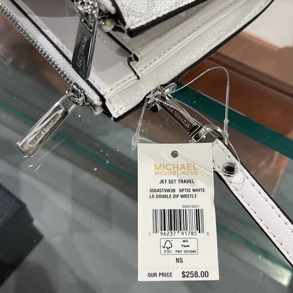 Michael Kors Jet Set Travel Large Double-Zip Wristlet-Wallet-PhoneHolder
NWT - Picture 9 of 16